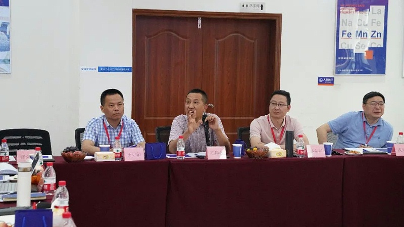 江苏省饲料工业协会到访188金宝搏安卓下载集团参观交流