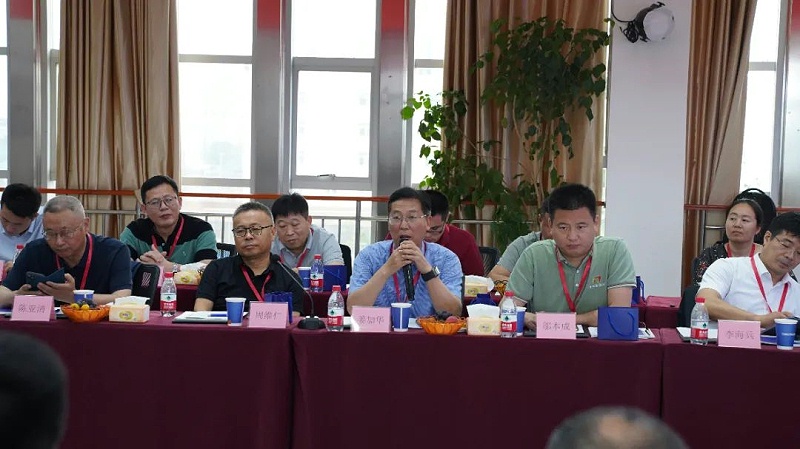 江苏省饲料工业协会到访188金宝搏安卓下载集团参观交流